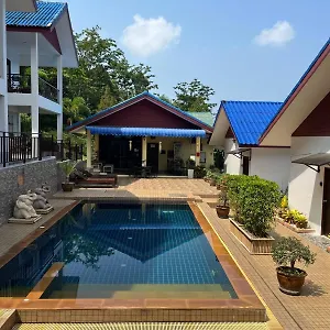Vakantiehuis Sawasdee Resort&pool, Khao Lak